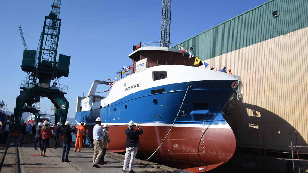 Nueva Pescanova bota el primer buque congelador que destinará a su